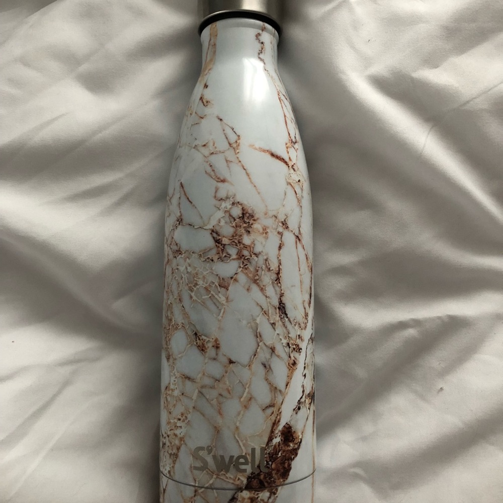 Very nice s’well bottle